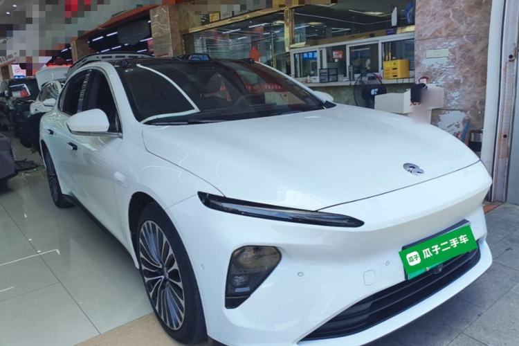 Used Nio ET7 2023 75 kWh Front Right 45 Deg