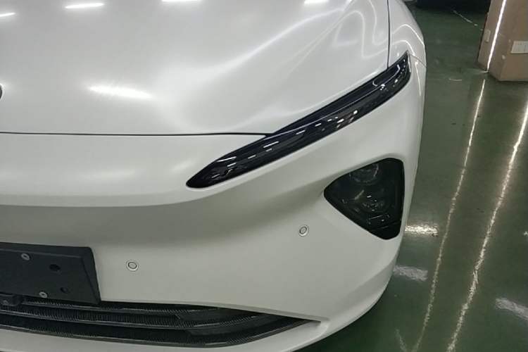 Used Nio ET7 2023 75 kWh Left Front Headlight