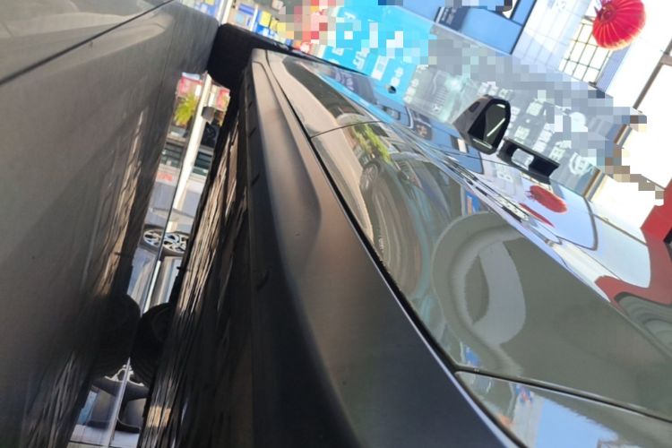 Used Nio ET7 2023 75 kWh Left Side Sill