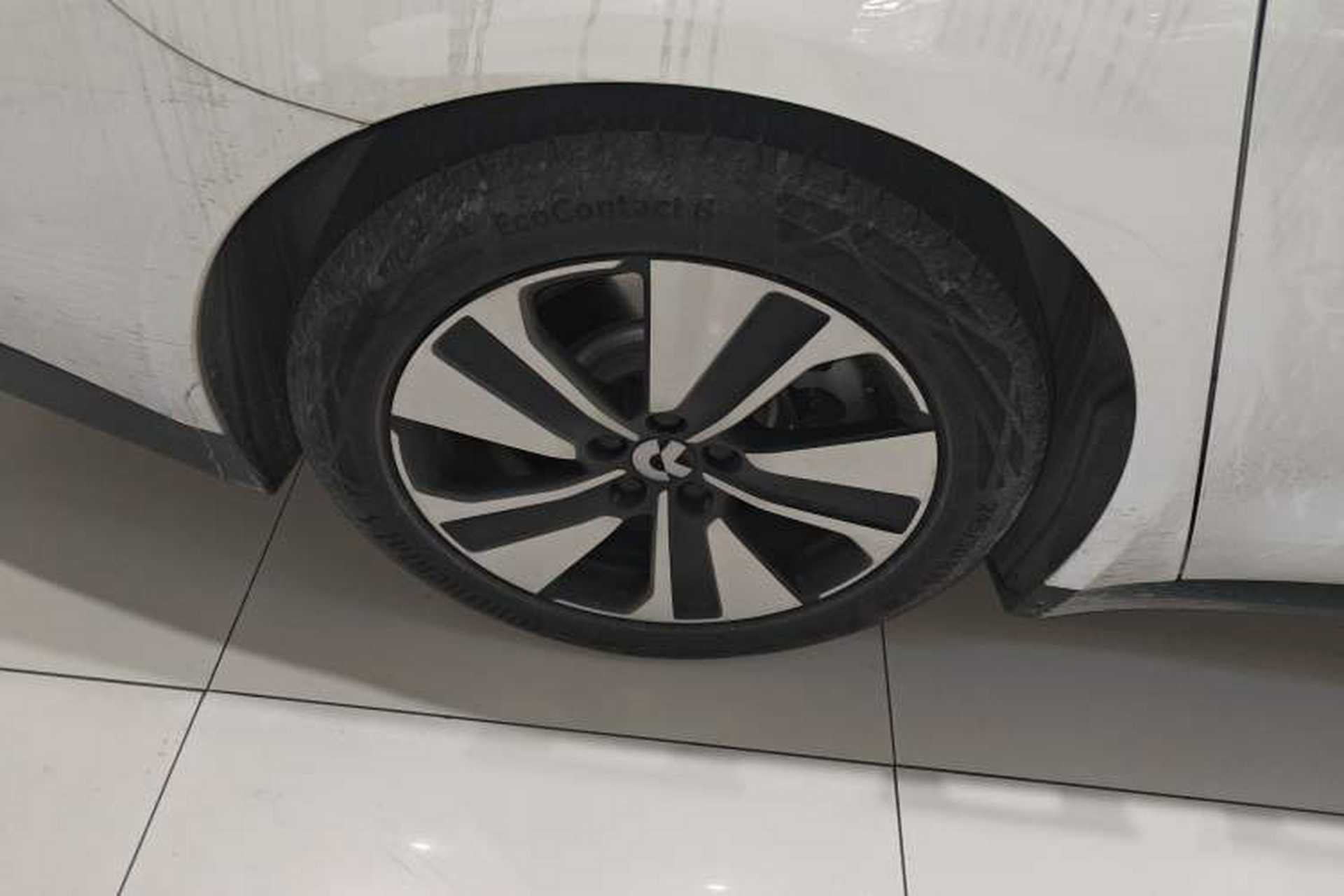 Used Nio ET7 2023 75 kWh Right Rear Wheel Hub