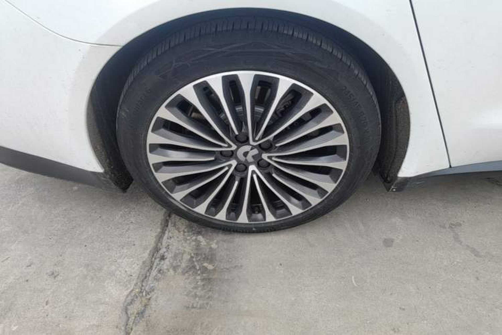 Used Nio ET7 2023 75 kWh Right Rear Wheel Hub
