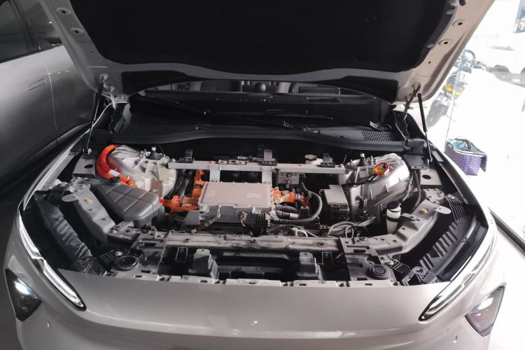 Used Nio ET7 2023 75 kWh Engine Bay