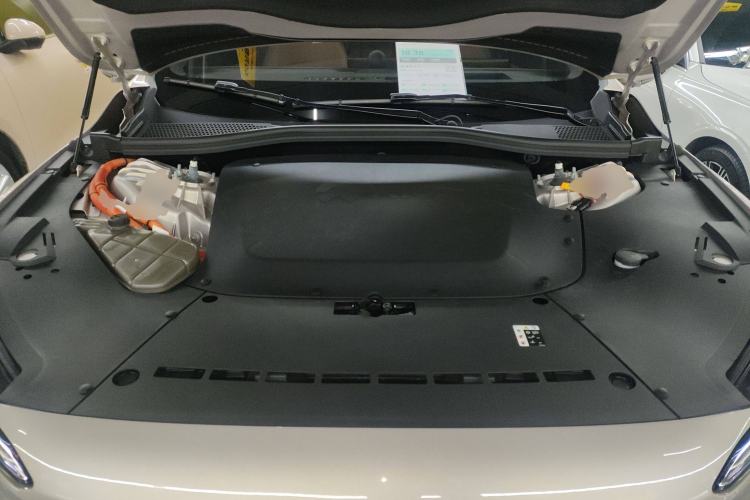 Used Nio ET7 2023 75 kWh Engine Bay