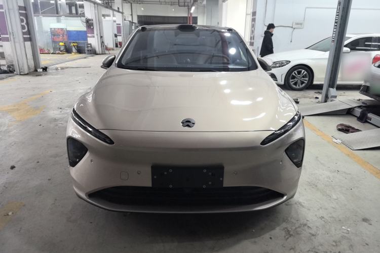 Used Nio ET7 2023 75 kWh Exterior 1