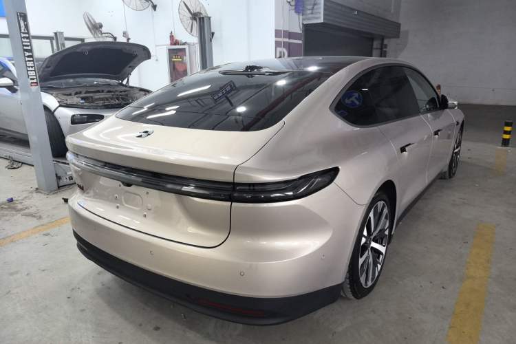 Used Nio ET7 2023 75 kWh Exterior 3