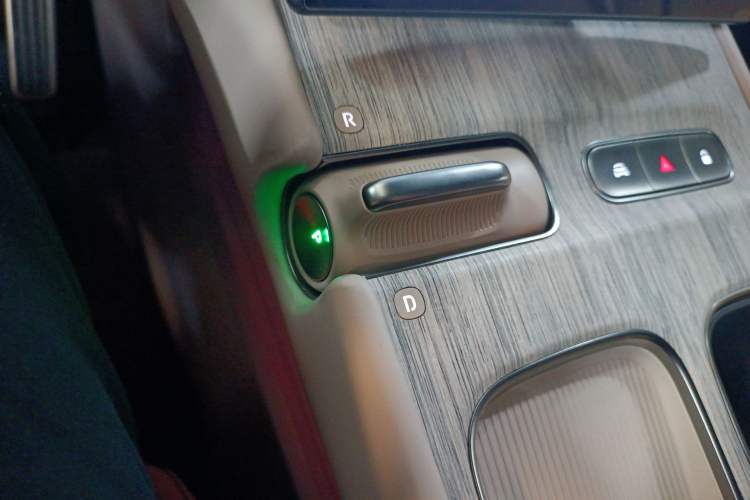 Used Nio ET7 2023 100kWh Signature Edition Gear Lever