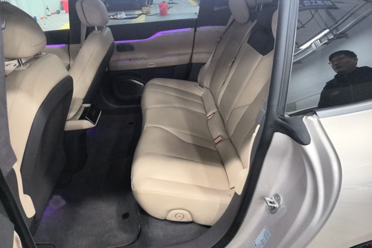 Used Nio ET7 2023 75 kWh Interior 1