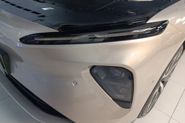Used Nio ET7 2023 100kWh Signature Edition Left Front Headlight