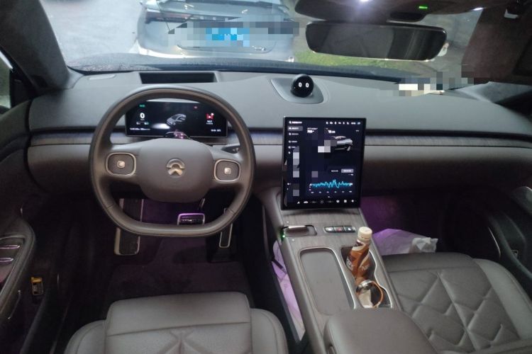 Used Nio ET7 2024 75 kWh Executive Edition Center Console