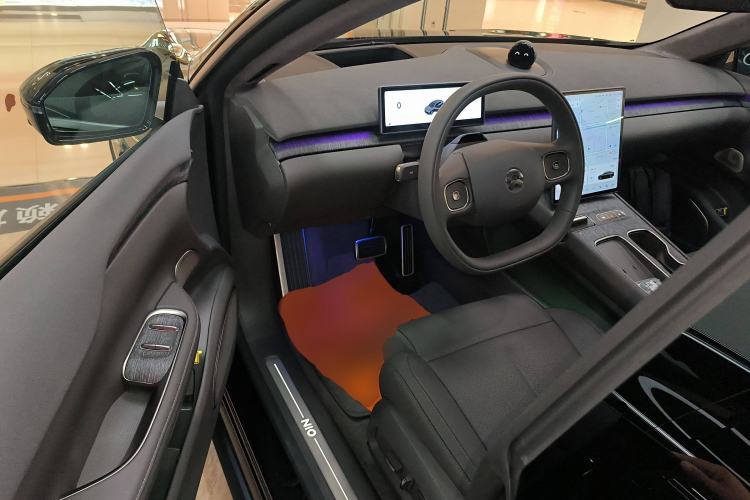 Used Nio ET7 2024 75 kWh Executive Edition Driver Seat