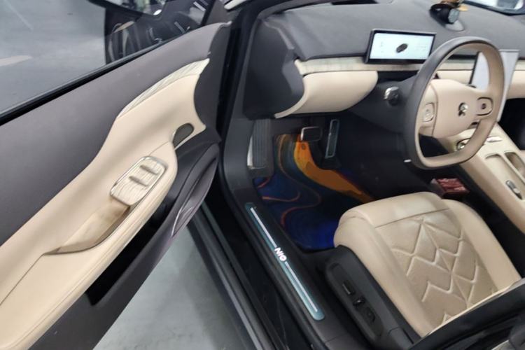 Used Nio ET7 2024 75 kWh Executive Signature Edition Driver Seat
