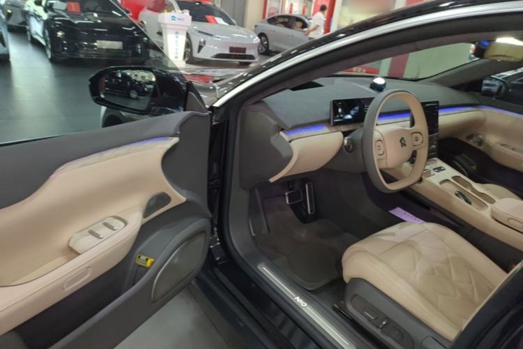 Used Nio ET7 2024 75 kWh Executive Signature Edition Driver Seat