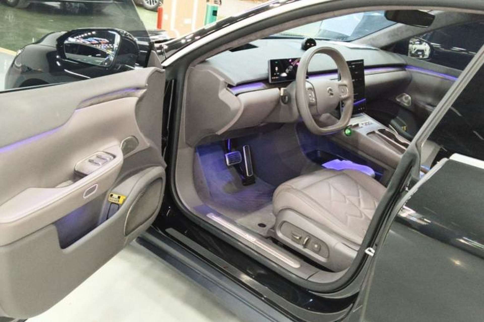 Used Nio ET7 2024 75 kWh Executive Signature Edition Driver Seat