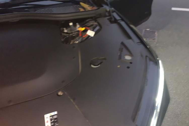 Used Nio ET7 2024 75 kWh Executive Signature Edition Engine Bay Left
