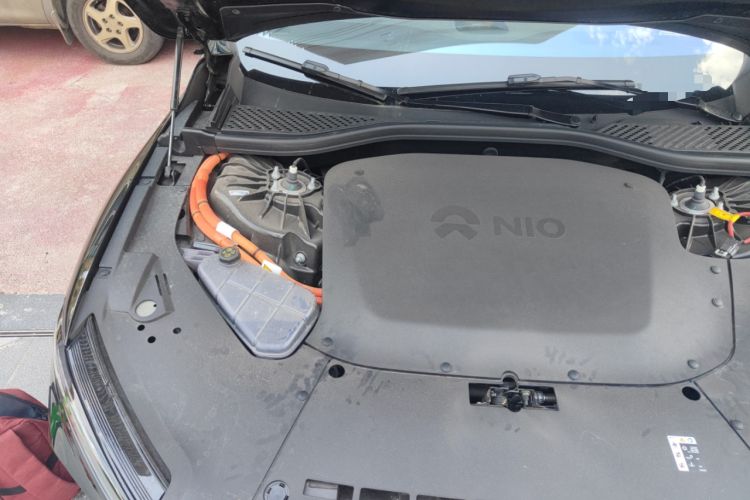 Used Nio ET7 2024 75 kWh Executive Signature Edition Engine Bay Right