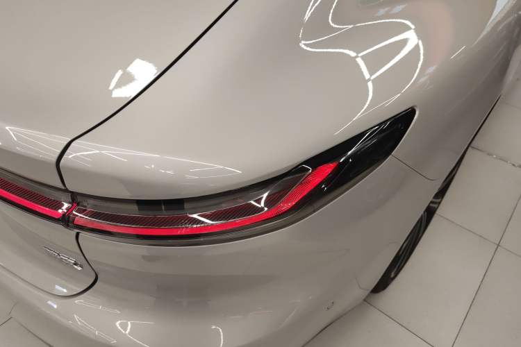 Used Nio ET7 2024 75 kWh Executive Signature Edition Exterior 1