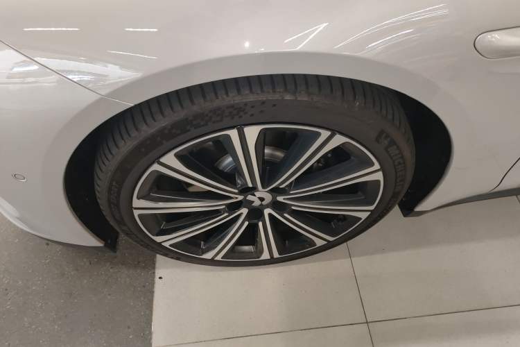 Used Nio ET7 2024 75 kWh Executive Signature Edition Exterior 2