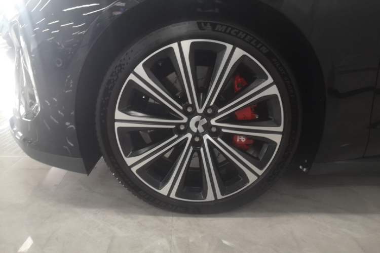 Used Nio ET7 2024 75 kWh Executive Signature Edition Exterior 4