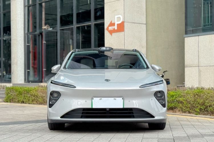 Used Nio ET7 2024 75 kWh Executive Signature Edition Exterior 4