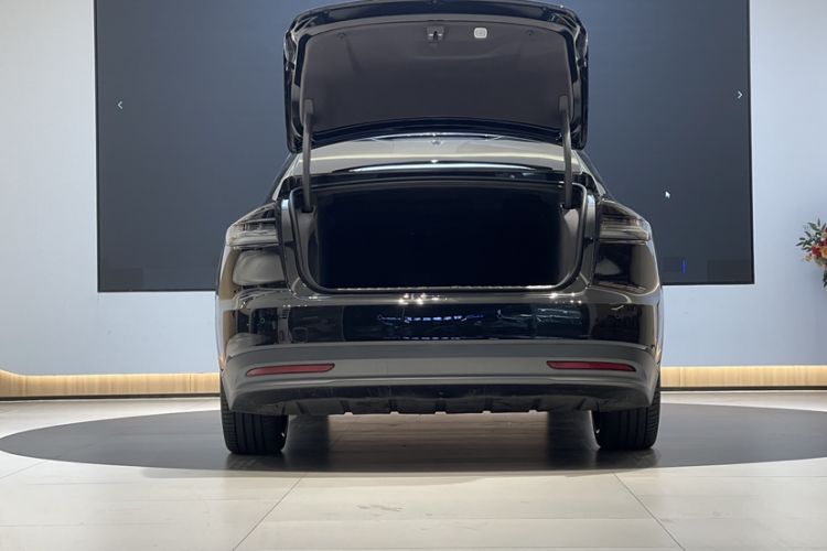 Used Nio ET7 2024 100kWh Executive Signature Edition Exterior 8