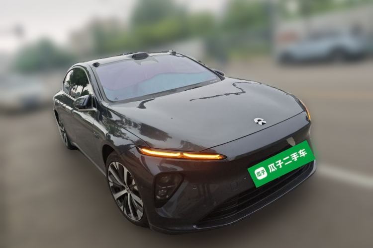 Used Nio ET7 2024 75 kWh Executive Edition Front Right 45 Deg