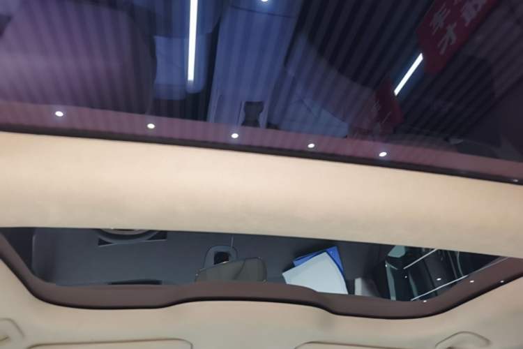 Used Nio ET7 2024 75 kWh Executive Signature Edition Headliner