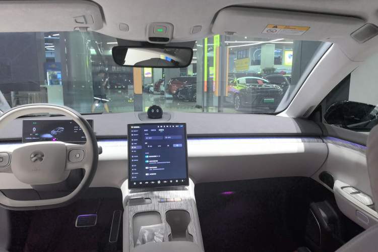Used Nio ET7 2024 100kWh Executive Signature Edition Headliner