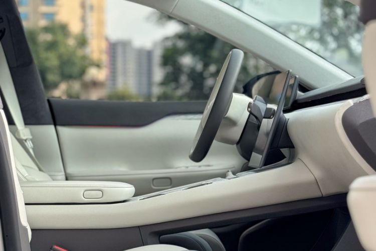 Used Nio ET7 2024 75 kWh Executive Signature Edition Interior 10
