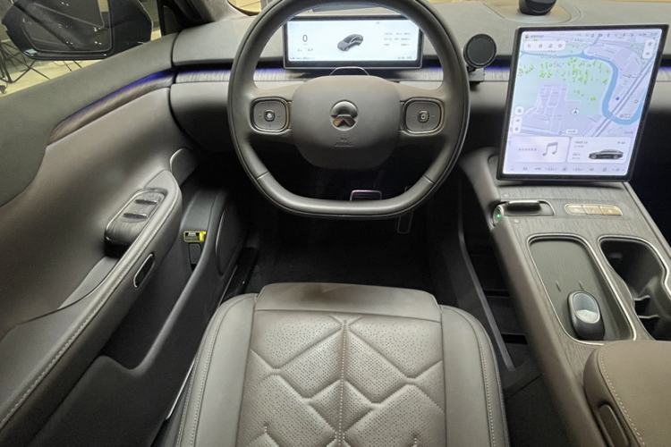 Used Nio ET7 2024 100kWh Executive Signature Edition Interior 13