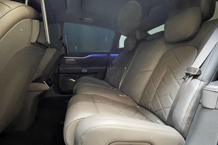 Used Nio ET7 2024 100kWh Executive Signature Edition Interior 8