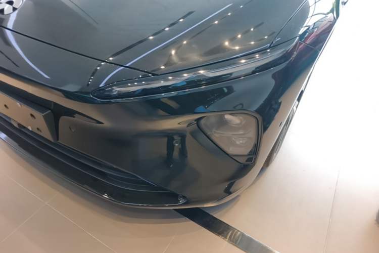 Used Nio ET7 2024 75 kWh Executive Signature Edition Left Front Headlight