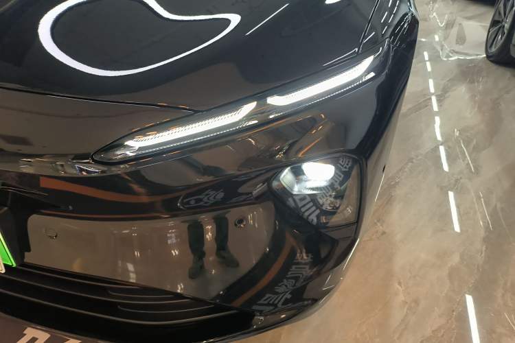 Used Nio ET7 2024 75 kWh Executive Edition Left Front Headlight