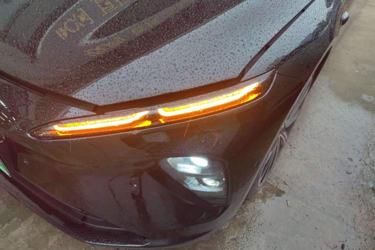 Used Nio ET7 2024 75 kWh Executive Signature Edition Left Front Headlight