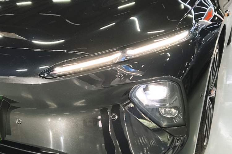 Used Nio ET7 2024 75 kWh Executive Signature Edition Left Front Headlight