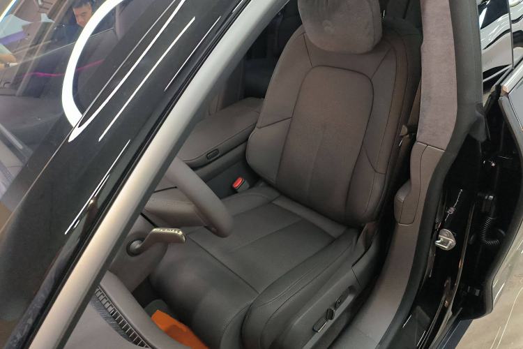 Used Nio ET7 2024 75 kWh Executive Edition Left Front Seat