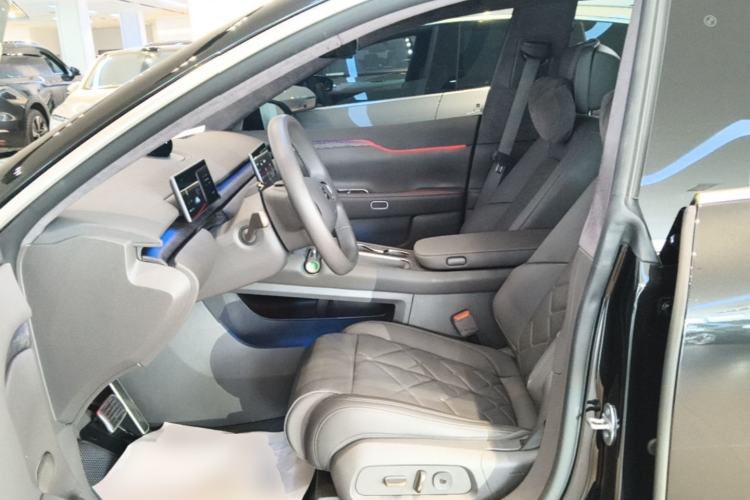 Used Nio ET7 2024 100kWh Executive Signature Edition Left Front Seat