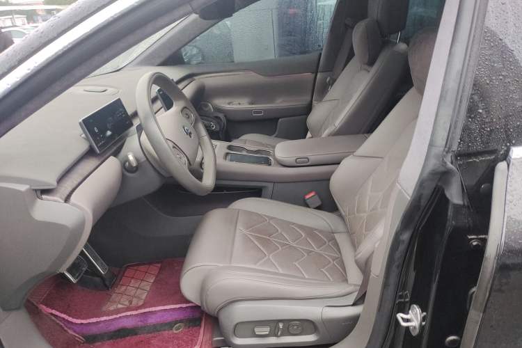 Used Nio ET7 2024 100kWh Executive Edition Left Front Seat