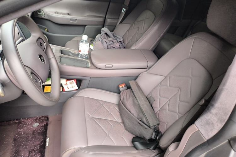 Used Nio ET7 2024 75 kWh Executive Signature Edition Left Front Seat