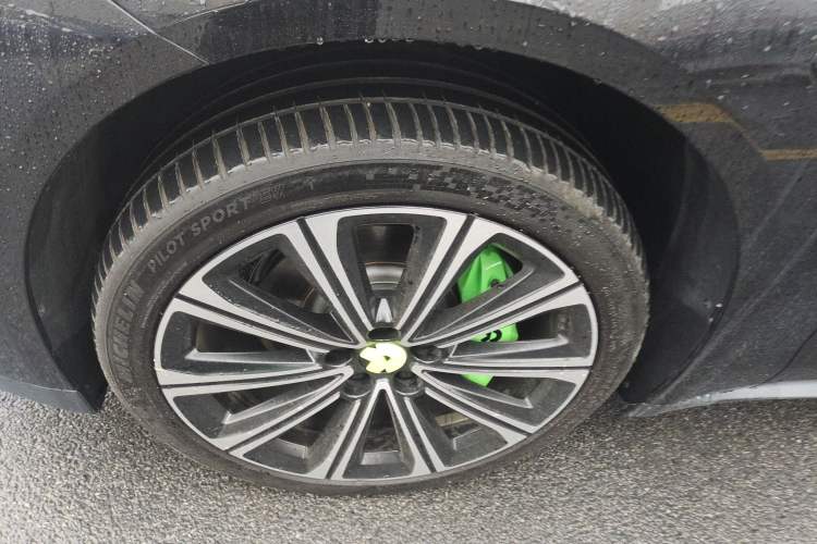Used Nio ET7 2024 100kWh Executive Edition Left Front Wheel Hub
