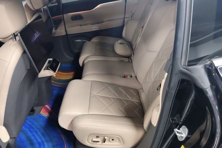 Used Nio ET7 2024 75 kWh Executive Signature Edition Left Rear Seat