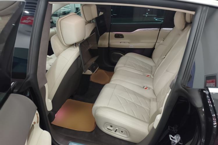 Used Nio ET7 2024 75 kWh Executive Signature Edition Left Rear Seat