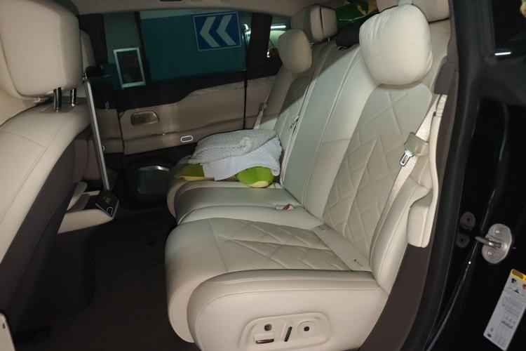 Used Nio ET7 2024 75 kWh Executive Signature Edition Left Rear Seat