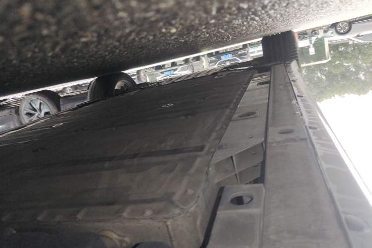 Used Nio ET7 2024 100kWh Executive Edition Left Side Sill