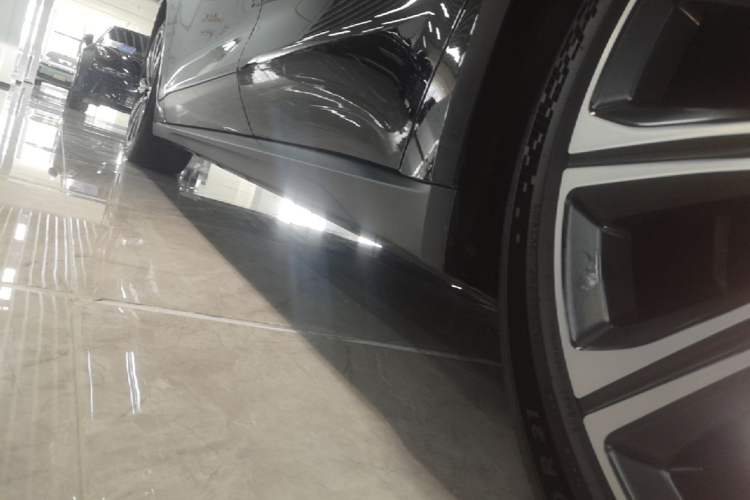 Used Nio ET7 2024 75 kWh Executive Signature Edition Left Side Sill