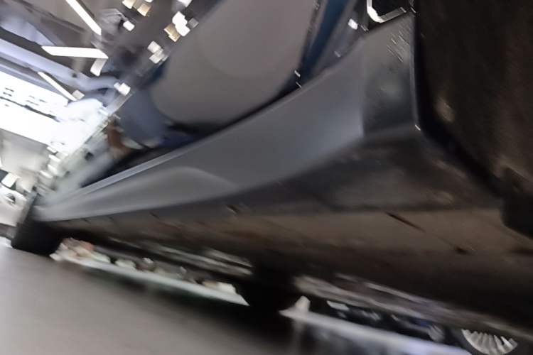 Used Nio ET7 2024 75 kWh Executive Edition Left Side Sill