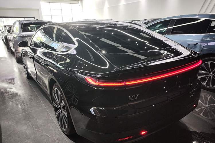 Used Nio ET7 2024 100kWh Executive Signature Edition Rear Left 45 Deg