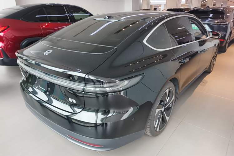 Used Nio ET7 2024 75 kWh Executive Signature Edition Rear Right 45 Deg