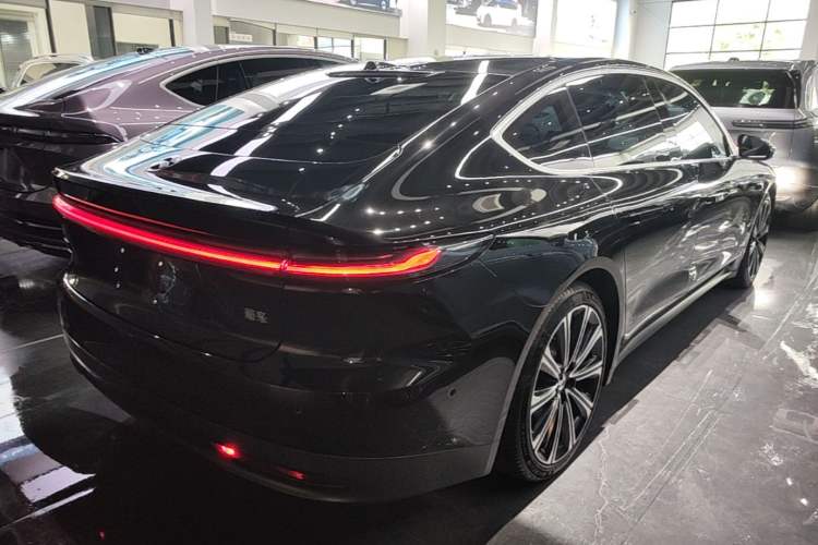Used Nio ET7 2024 100kWh Executive Signature Edition Rear Right 45 Deg