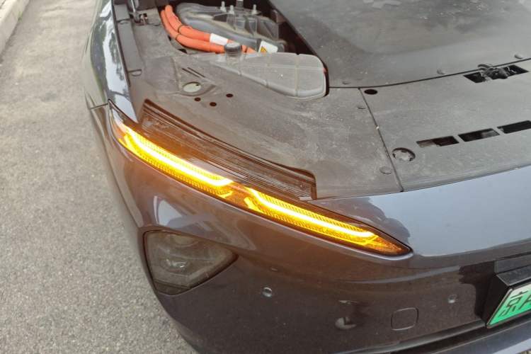 Used Nio ET7 2024 75 kWh Executive Edition Right Front Headlight