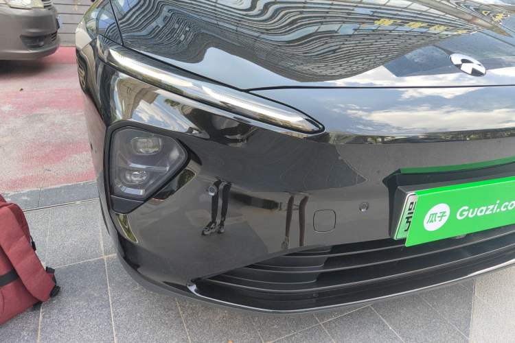 Used Nio ET7 2024 75 kWh Executive Signature Edition Right Front Headlight